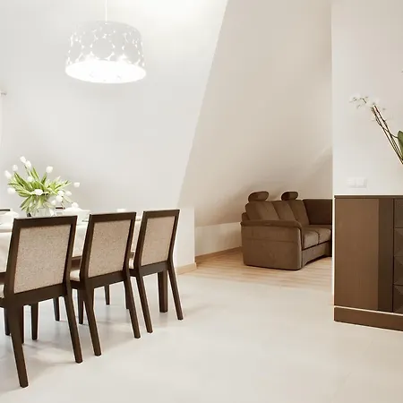 Rezydencja Sunny Hill Apartahotel 4*